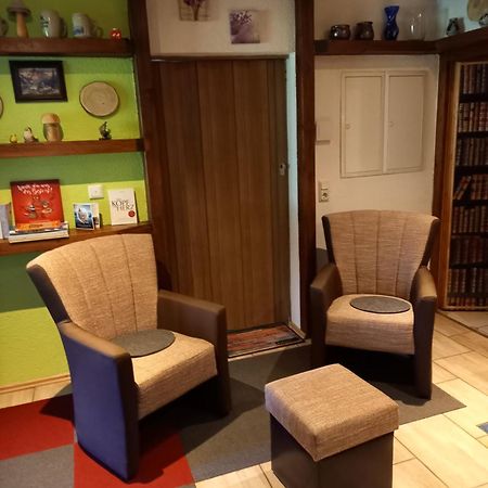 Monteur- Und Ferienwohnung Waldrauschen Fehrenbach エクステリア 写真