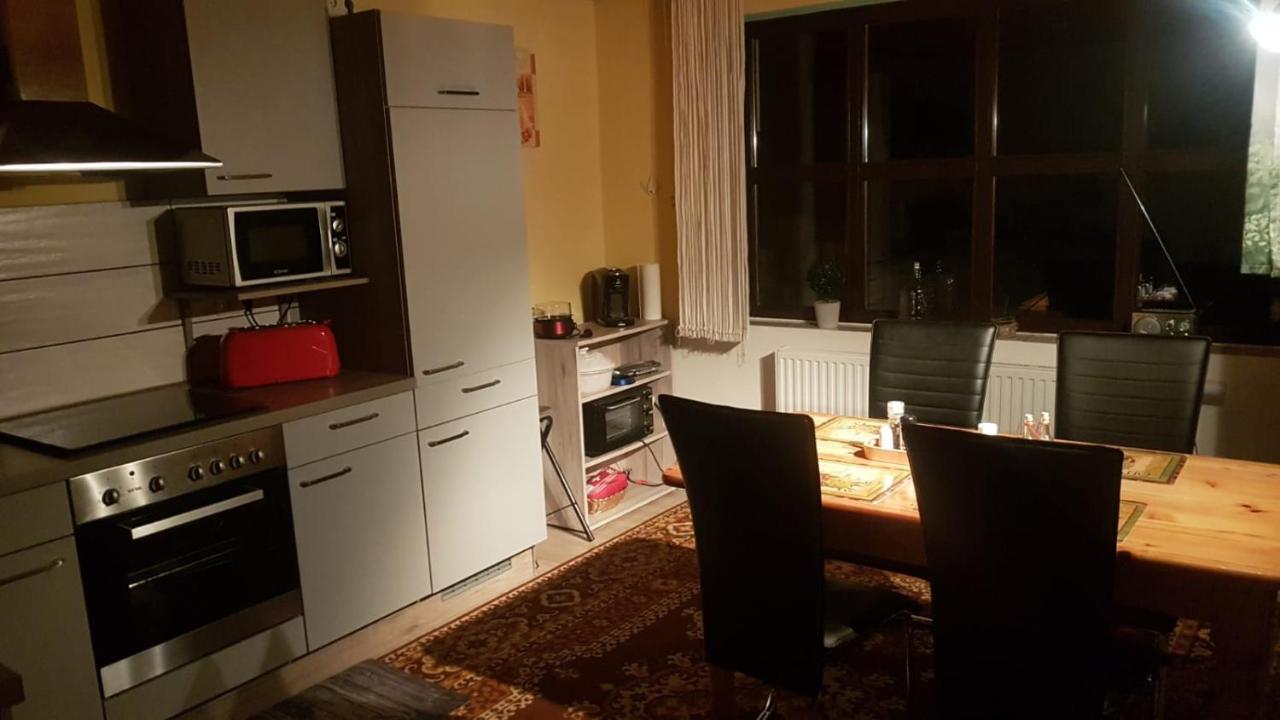 Monteur- Und Ferienwohnung Waldrauschen Fehrenbach エクステリア 写真