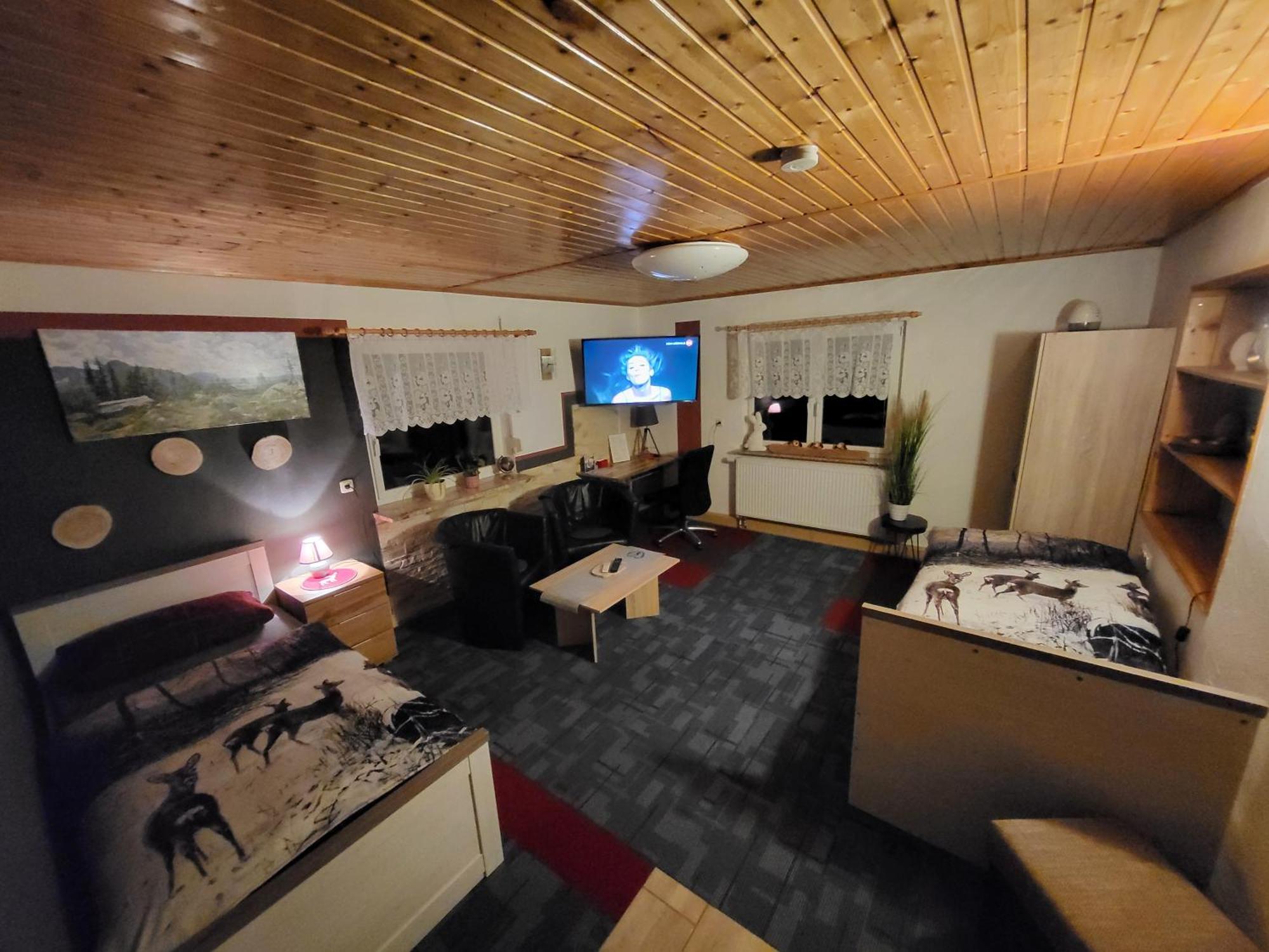 Monteur- Und Ferienwohnung Waldrauschen Fehrenbach エクステリア 写真